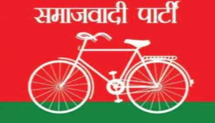 झांसी: दूसरे दलों के अनुभवी टिकट की आस में थाम रहे सपा का दामन