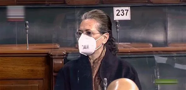 सोनिया ने कांग्रेस के लोकसभा सदस्यों के साथ की बैठक, राष्ट्रीय मुद्दों को उठाने के लिए कहा