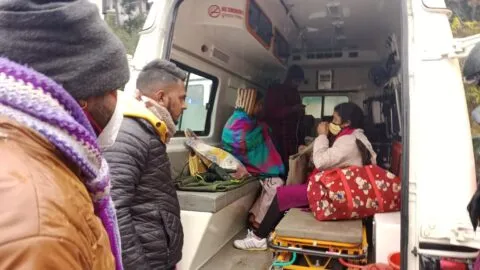भवाली: गर्भवती महिला ने सड़क पर दिया बच्चे को जन्म, करते रह गए 108 एंबुलेंस का इंतजार