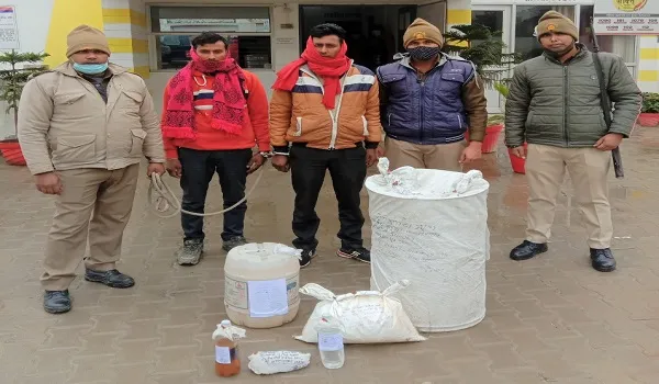 संभल : पुलिस ने दो शराब तस्करों को पकड़ा, 520 लीटर शराब भी बरामद
