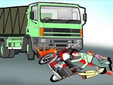 बाजपुर: बेकाबू डंपर की चपेट में आकर बाइक सवार महिला की मौत