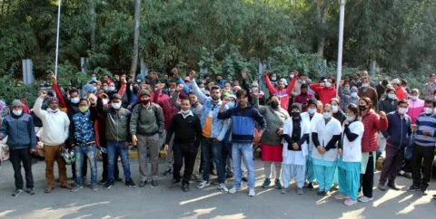 हल्द्वानी: मेडिकल कॉलेज के उपनल कर्मियों का कार्य बहिष्कार, बढ़ी परेशानी