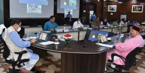 देहरादून: कैब‍िनेट बैठक में अहम फैसले, उत्तराखंड में नाइट कर्फ्यू का समय बदला