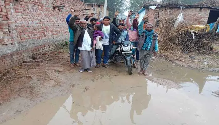 बहराइच: ग्रामीणों ने किया मतदान का बहिष्कार, इस बात पर जताई नाराजगी…
