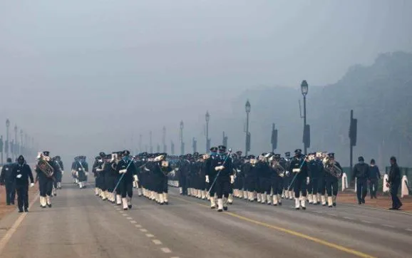 गणतंत्र दिवस पर नई गाइडलाइंस जारी, इस उम्र के बच्चे परेड में नहीं हो पाएंगे शामिल