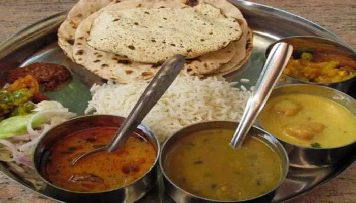 लखनऊ: जमीन पर उतरकर गायब हो गई ‘अन्नपूर्णा योजना’, पांच रुपए में मिलना था भोजन…