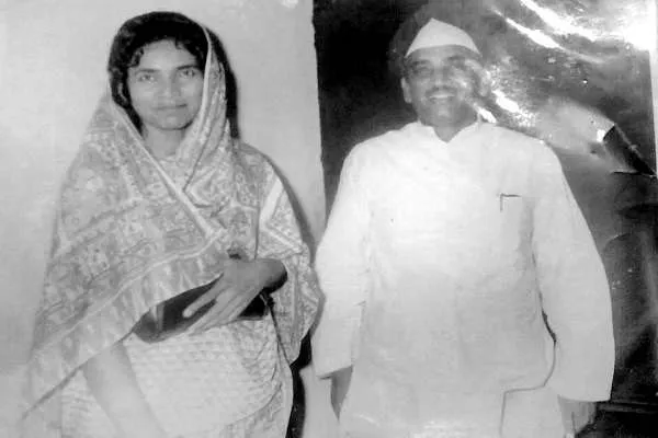 रामपुर : गुमनामी की जिंदगी जी रहे पूर्व विधायक बेगम किश्वर आरा के परिजन