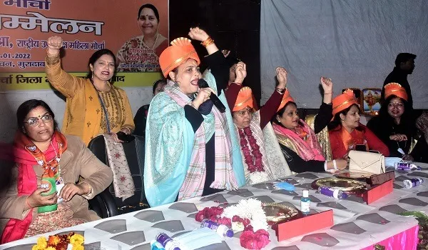 संपर्क अभियान में घर-घर जाएंगी महिला सदस्य : पूजा