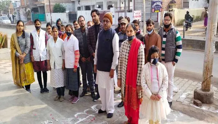 रायबरेली: गणतंत्र दिवस पर आन, बान और शान से फहराया गया तिरंगा…