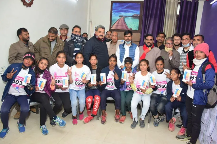 बरेली: आरोपों में घिरे कांग्रेस नेता बोले, पारदर्शिता के साथ किया पुरस्कार वितरण