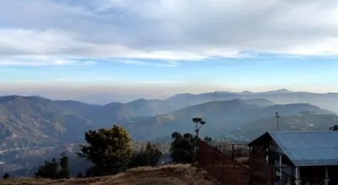 मुक्तेश्वर में साल का पहला हिमपात, मैदान में कड़ाके की ठंड