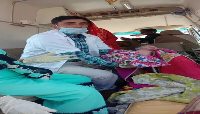 हरदोई: ईएमटी व आशा बहू की सजगता से नवजात शिशु ने 102 एंबुलेंस में लिया जन्म…