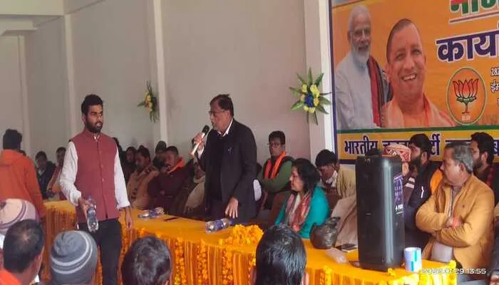 बहराइच: बीजेपी कार्यालय का उद्घाटन कर जिलाध्यक्ष ने की पार्टी को जिताने की अपील…