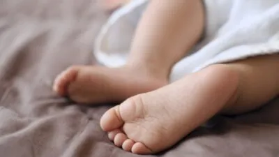 हल्द्वानी: ठंड में खुले आसमान के नीचे फेंका नवजात बच्चा