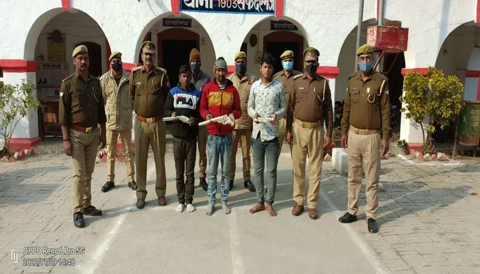 बाराबंकी: तीन कुंतल प्रतिबंधित गोमांस के साथ तीन गिरफ्तार…