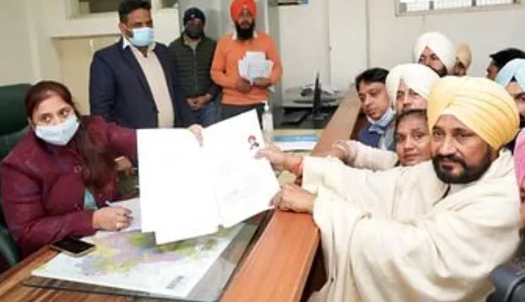 Punjab Election 2022: सीएम चन्नी ने बरनाला के भदौर से दाखिल किया नामांकन
