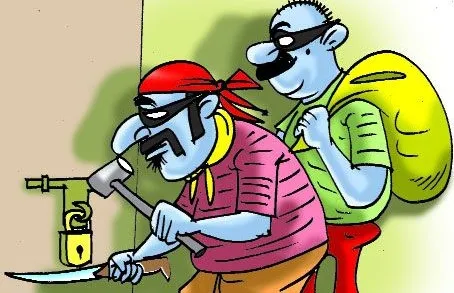 रामपुर: दो युवक सराफ की दुकान से 51 ग्राम सोने के जेवर लेकर फरार