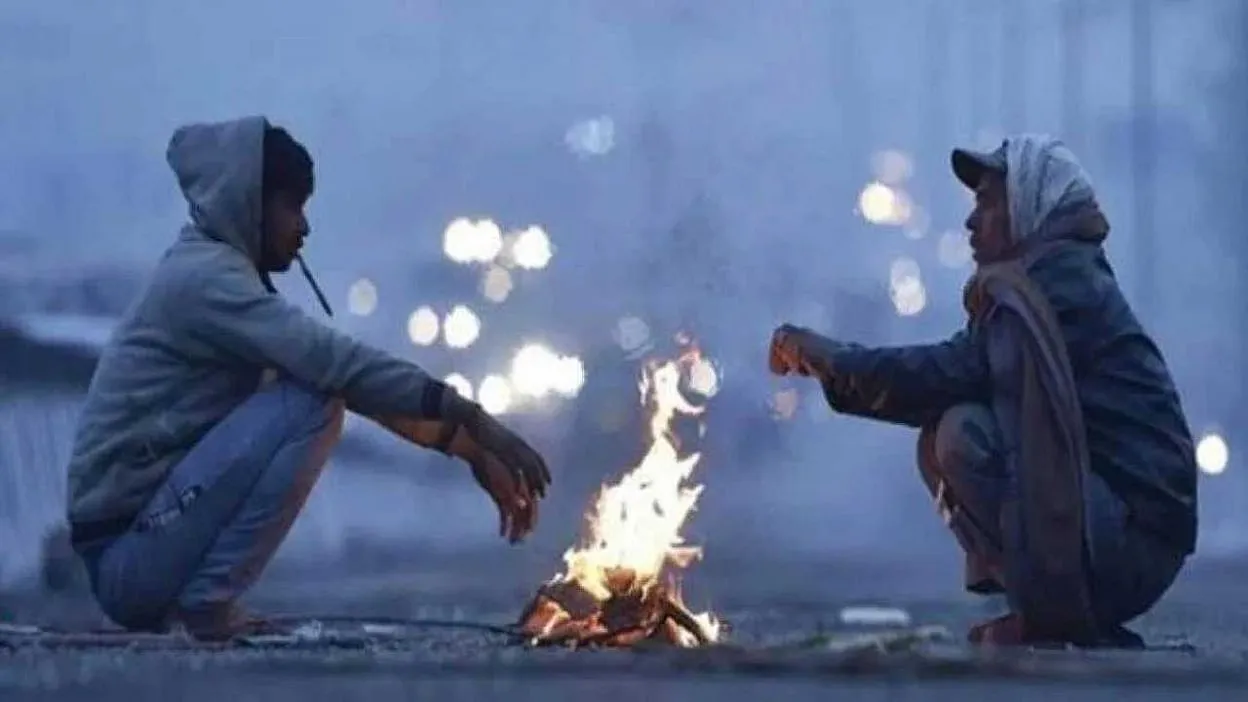 अभी ठंड से नहीं मिलेगी राहत, बारिश और शीतलहर बढ़ाएंगी ठिठुरन