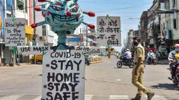 पश्चिम बंगाल: सरकार ने कोविड-19 प्रतिबंध को 31 जनवरी तक बढ़ाया, सख्ती के साथ विवाह व मेले के आयोजन की अनुमति