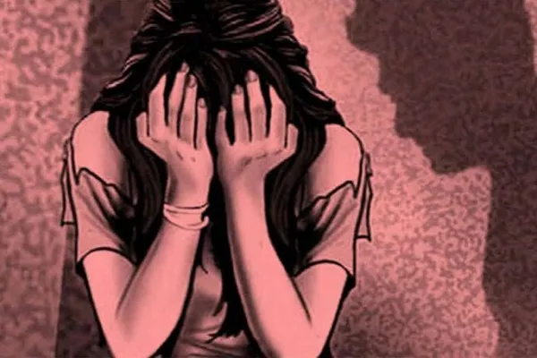 रामपुर : दरोगा ने बयान दर्ज करने के बहाने महिला को बुलाया, फिर साथियों संग किया दुष्कर्म
