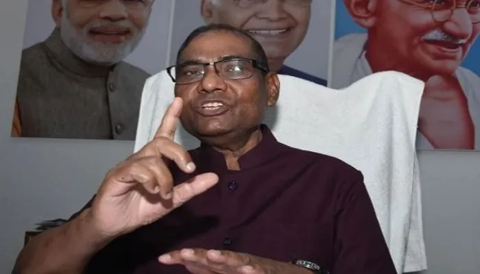 लखनऊ: दंगाइयों को विधानसभा भेजना चाहती है सपा : बृजलाल