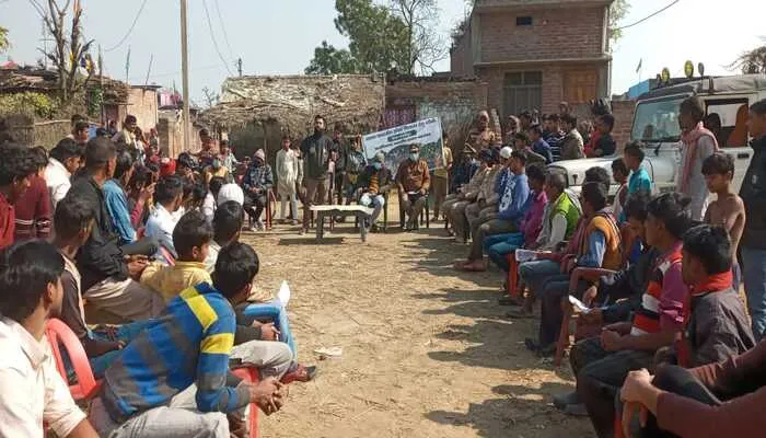 बहराइच: तेंदुआ से बचाव के लिए डीएफओ ने ग्रामीणों को सुझाए टिप्स, कही ये बड़ी बात…