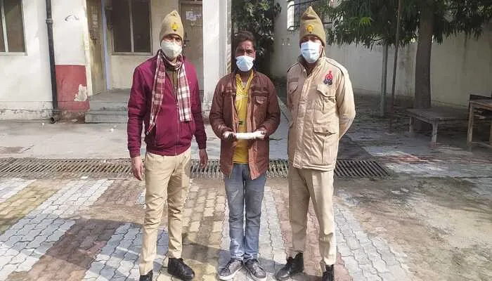 हरदोई: फरार चल रहे 25 हजार के इनामिया को  पुलिस ने दबोचा