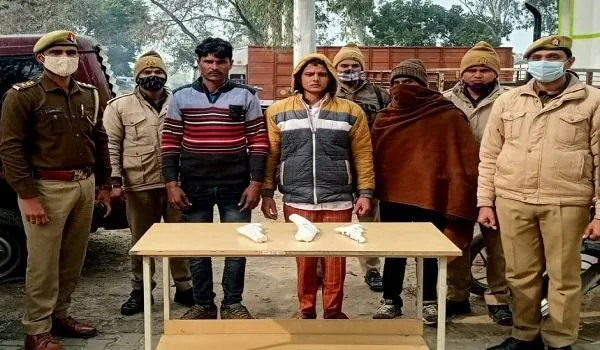 संभल : चोरी की दो बाइक और ट्रैक्टर-ट्रॉली के साथ तीन गिरफ्तार
