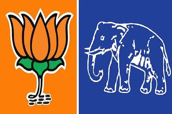 रामपुर : लहर में भी नहीं दौड़ा हाथी, खिला कमल