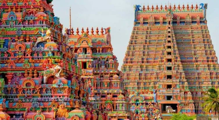 इस मंदिर के सामने सड़क पर एक दिन में 91 जोड़ों ने रचाई शादी, जानें पूरी बात…