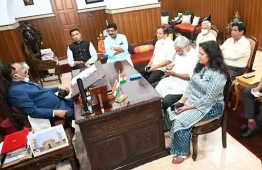गोवा में राज्यपाल से मिले भाजपा नेता, बोले- बर्खास्त की जाए पंजाब सरकार