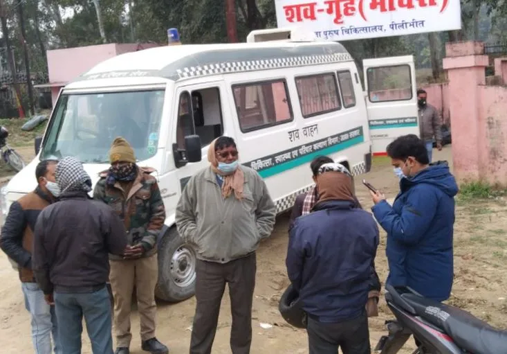 पीलीभीत: असम हाईवे पर ट्रक की टक्कर से बाइक सवार किसान समेत दो की मौत