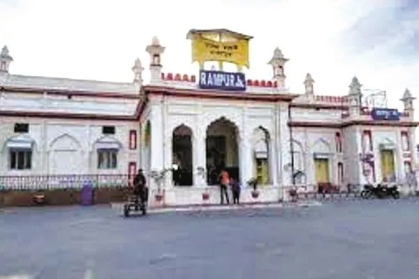 केंद्र और प्रदेश की सत्ता में हमेशा रही रामपुर की दखल