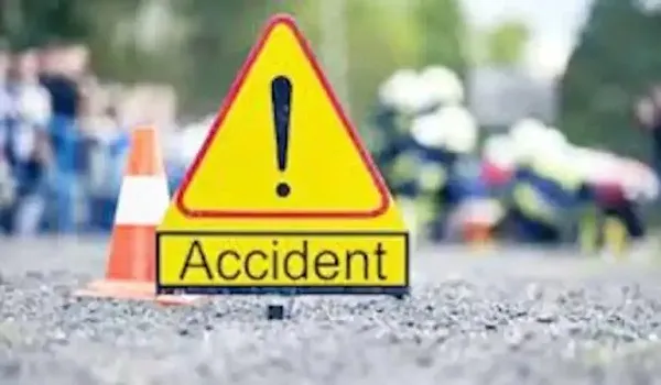 मुरादाबाद : तेज रफ्तार वाहन ने बाइक को मारी टक्कर, दवा लेकर घर लौट रहे थे मां-बेटा