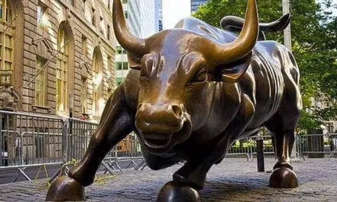 शुरुआती कारोबार में सेंसेक्स 120 अंक चढ़ा, निफ्टी 18,300 के करीब