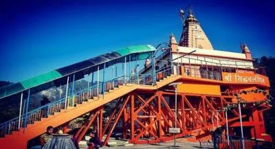 उत्तराखंड का चमत्कारी हनुमान मंदिर, हर मन्नत को करते हैं पूरा, इसलिए लगता हैं यहां भक्तों का मेला