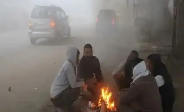 कड़ाके की ठंड के बीच दिल्ली के कुछ हिस्सों में होगा शीतलहर का अटैक: मौसम विभाग
