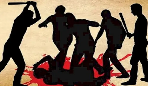 मुरादाबाद : घर में घुसकर ग्रामीण पर लाठी-डंडों से हमला, बचाने आई बेटी को भी किया घायल