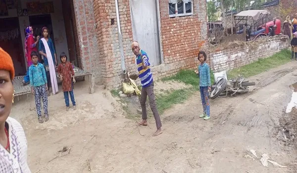 अमरोहा : चचेरे-तहेरे भाइयों में खूनी संघर्ष, बुजुर्ग की मौत