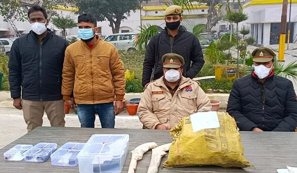 संभल : 10 तमंचे बरामद कर शस्त्र बनाने का भंडाफोड़, दो गिरफ्तार