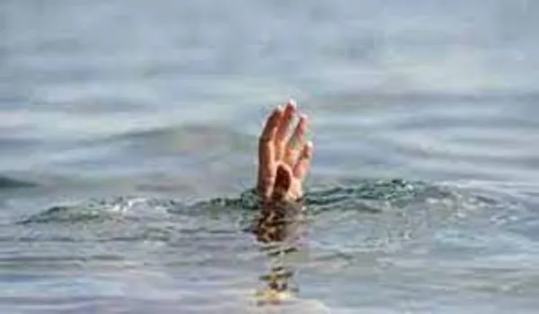 संभल : पानी भरे गड्ढे में डूबने से दो वर्षीय बच्ची की मौत