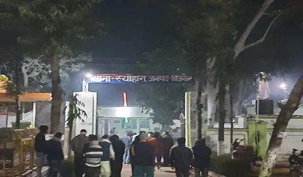 बिजनौर : विवाहिता की मौत पर थाने में बावाल, ससुरालियों के खिलाफ कार्रवाई की मांग