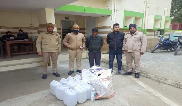 मुरादाबाद : सौ लीटर कच्ची शराब के साथ दो गिरफ्तार