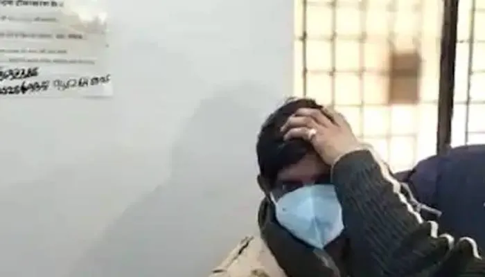 यूपीटीईटी परीक्षा में पकड़ा गया मुन्ना भाई, कान के अंदर फिट कर रखा था ब्लूटूथ