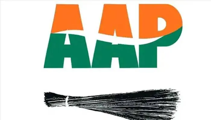 ”आप” ने लांच किया यह गीत…यूपी का कचरा साफ करने केजरीवाल का झाड़ू छाप आया है
