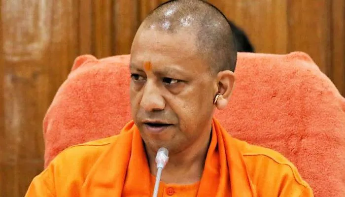 पहले मुख्यमंत्री अपने मकान बनवाते थे, हमने गरीबों के मकान बनवाये : सीएम योगी