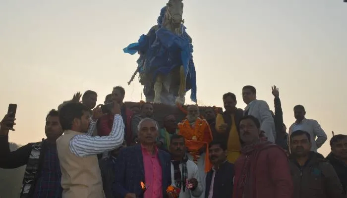 अयोध्या: महाराणा प्रताप की प्रतिमा को मिला गया ठौर