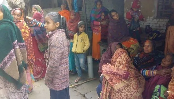 अयोध्या: भूमि विवाद में चले लाठी-डंडे व कुल्हाड़ी, एक की मौत, चार घायल