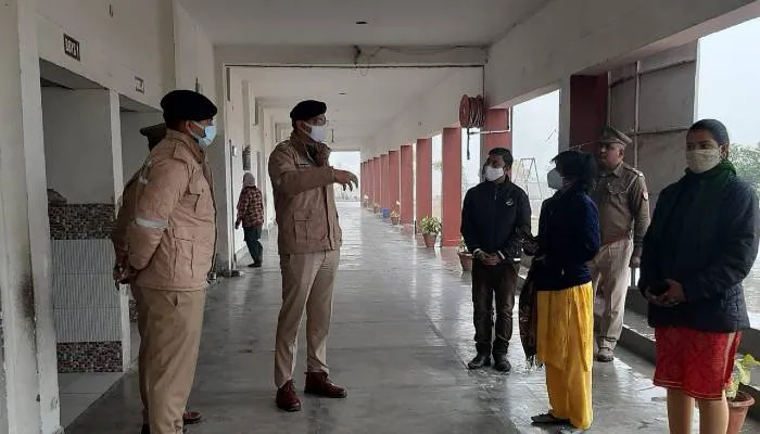 रायबरेलीः एसपी ने डलमऊ और ऊंचाहार कोतवाली का किया निरीक्षण, तलब की हिस्ट्रीशीटरों की सूची