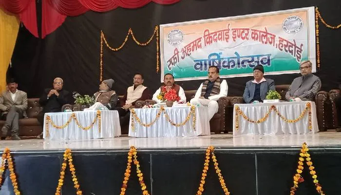 बच्चों की प्रतिभाओं को निखारने का सशक्त माध्यम है वार्षिकोत्सव : विधायक रानू